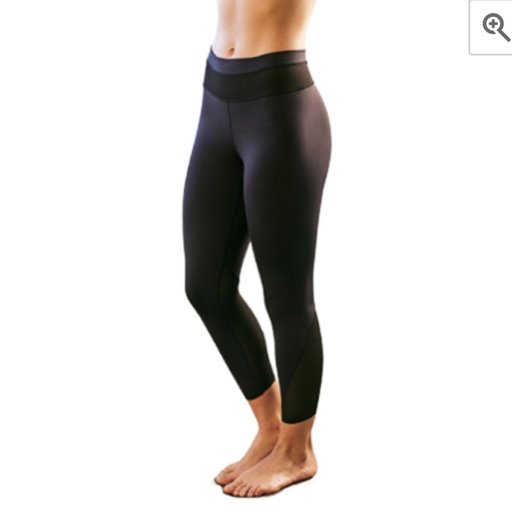 Manduka Women’s Hot Yoga Crop 7/8 Pants